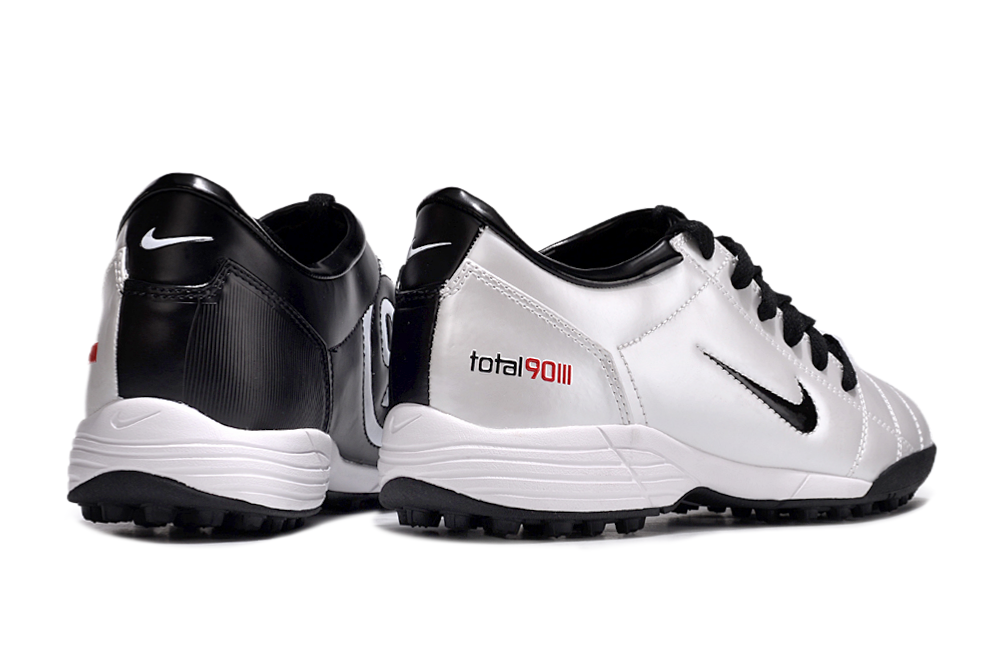 Chuteira Nike Total 90 TF
