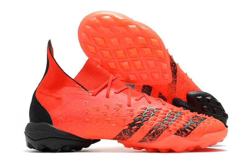 Chuteira Adidas Predator Freak 21 TF