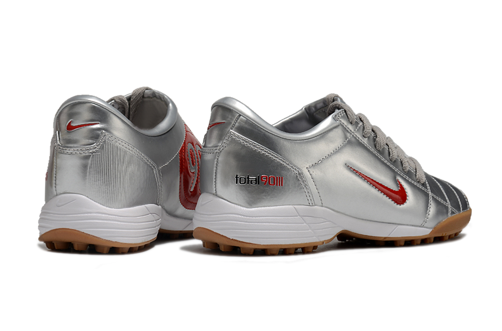 Chuteira Nike Total 90 TF