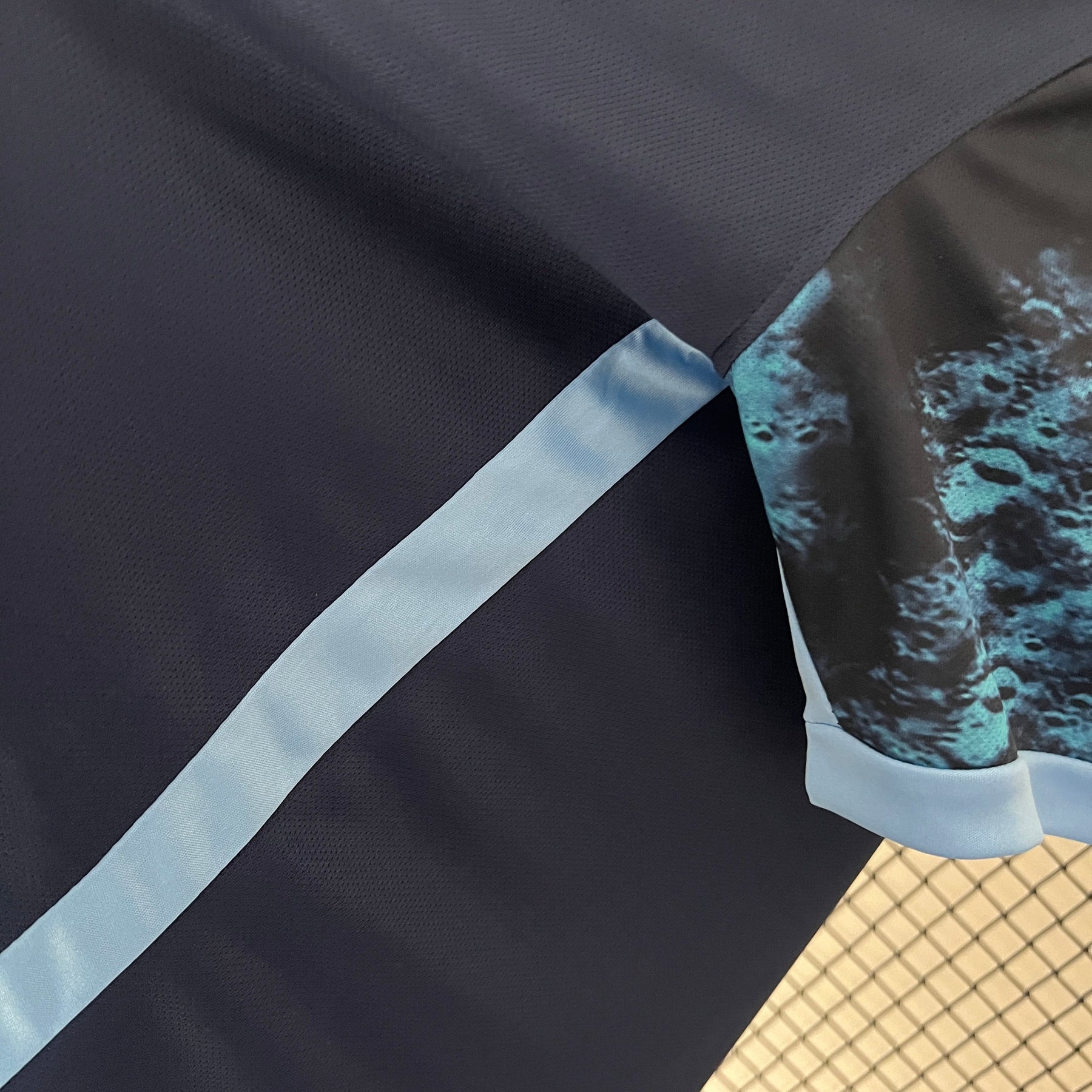 CAMISA MANCHESTER CITY RETRÔ AWAY 15/16