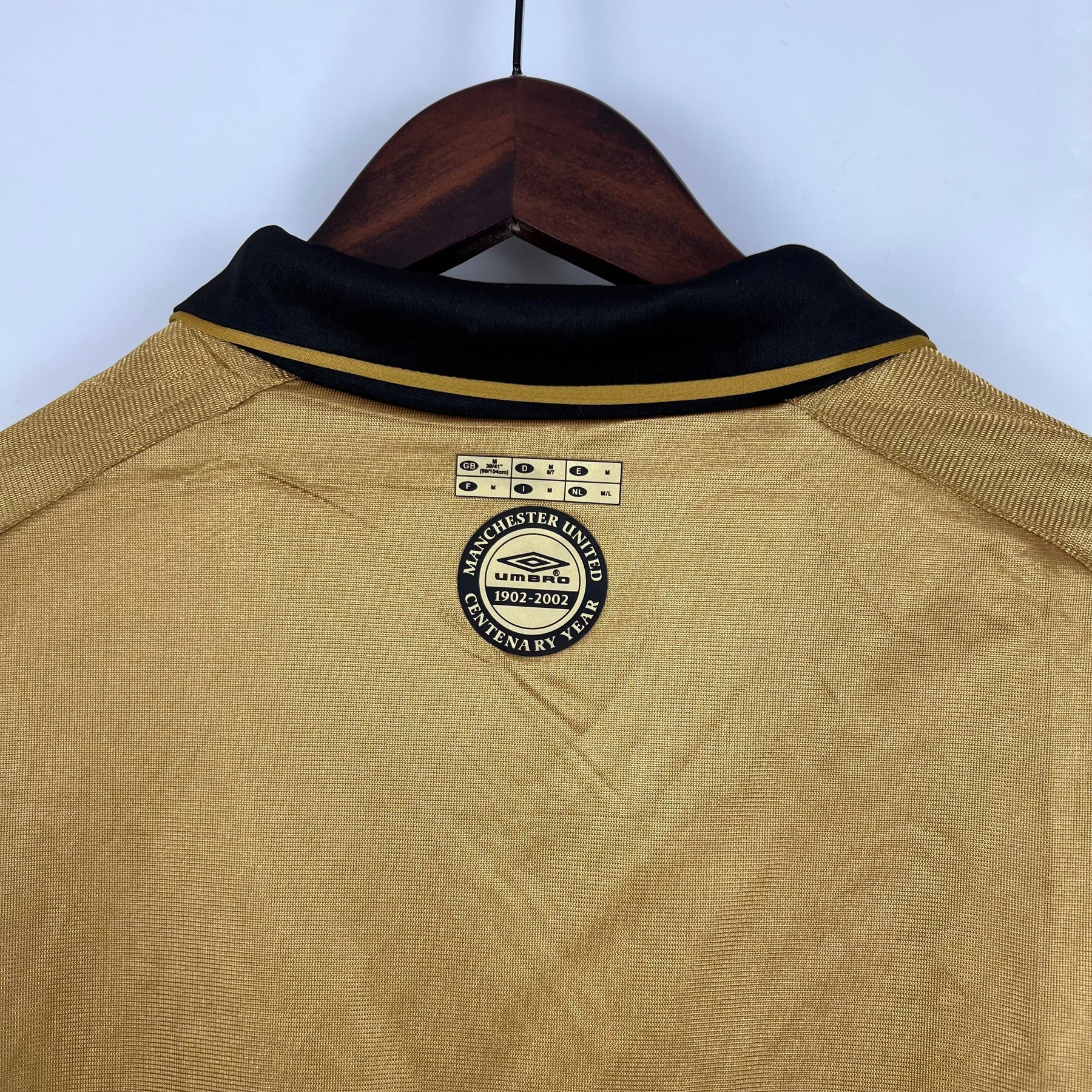 CAMISA RETRÔ MANCHESTER UNITED MANGA LONGA DUPLA FACE 01/02