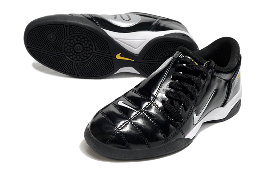 Chuteira Nike Total 90 IC