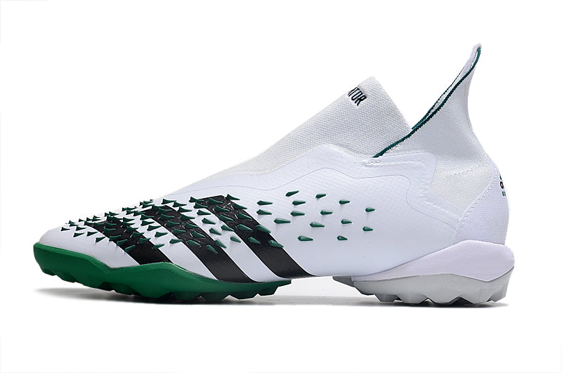 Chuteira Adidas Predator Freak 21 TF