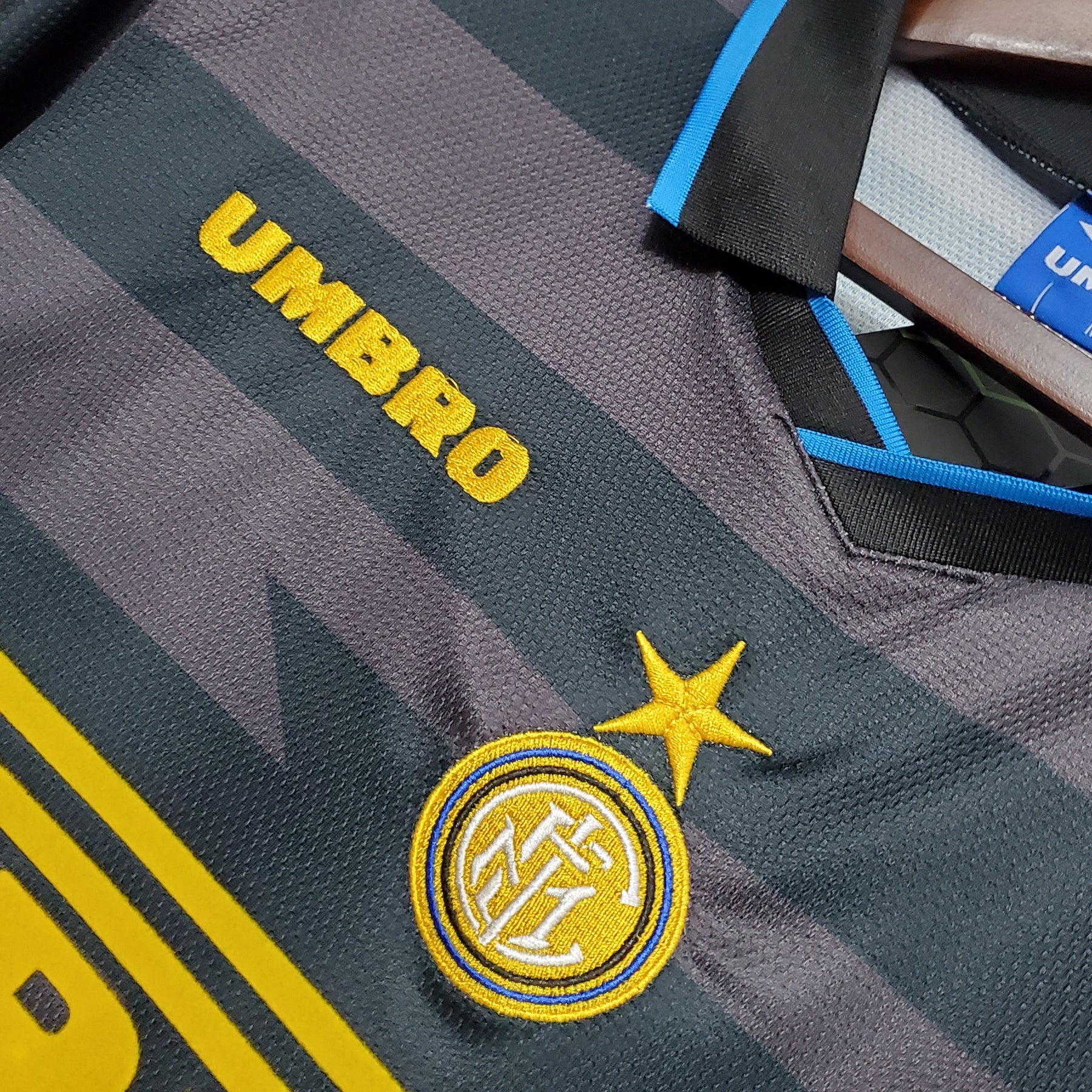 CAMISA RETRÔ INTER DE MILÃO THIRD 97/98