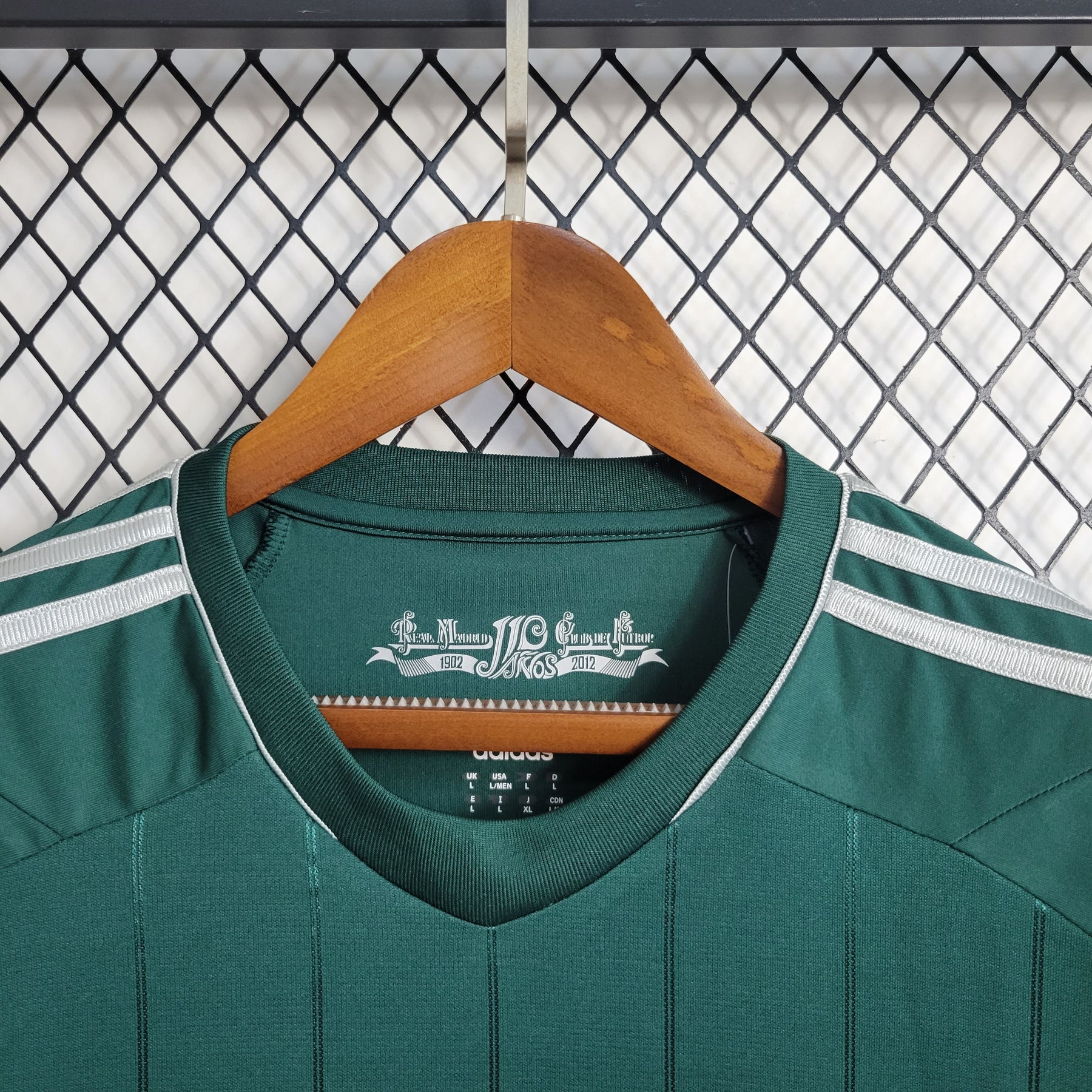 CAMISA REAL MADRID MANGA LONGA RETRÔ AWAY 12/13
