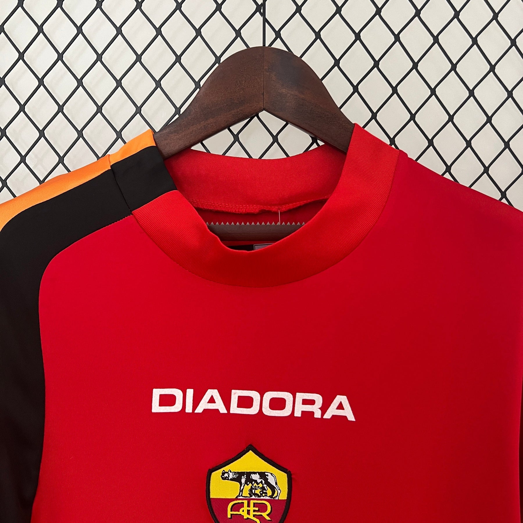 CAMISA RETRÔ ROMA HOME 04/05