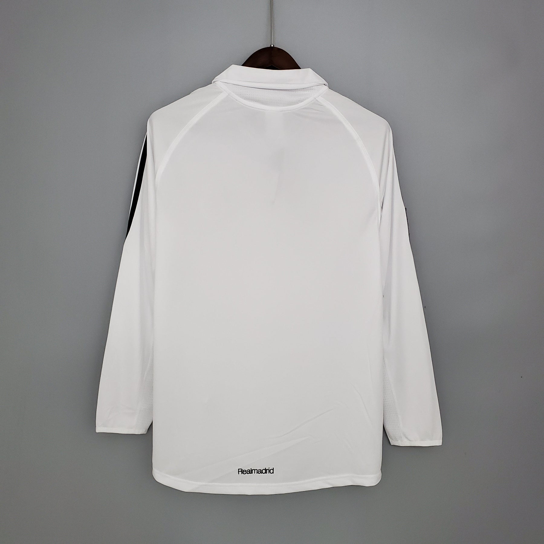 CAMISA REAL MADRID MANGA LONGA RETRÔ HOME 05/06