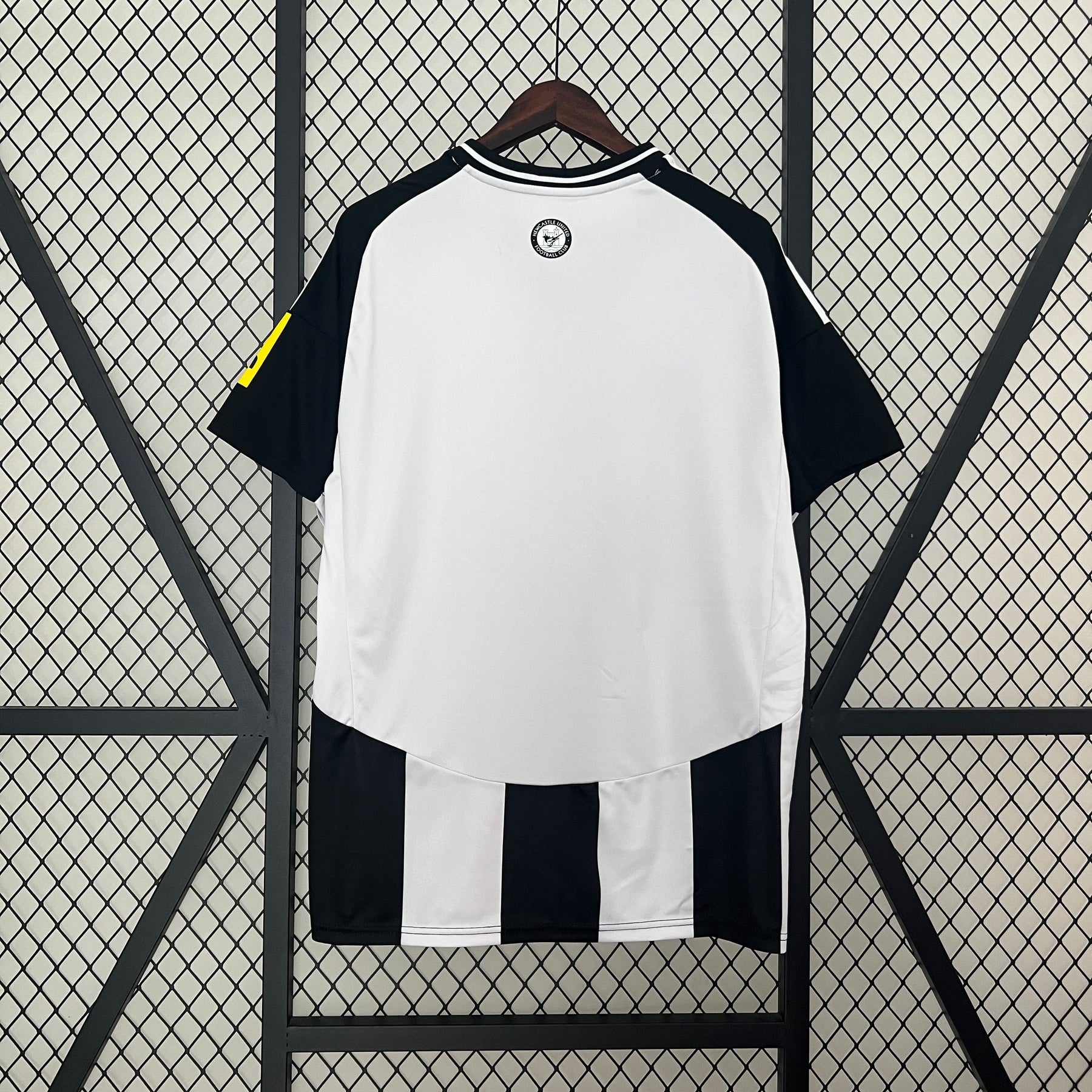 Camisa Newcastle Home Adidas 24/25 Versão Torcedor Masculino