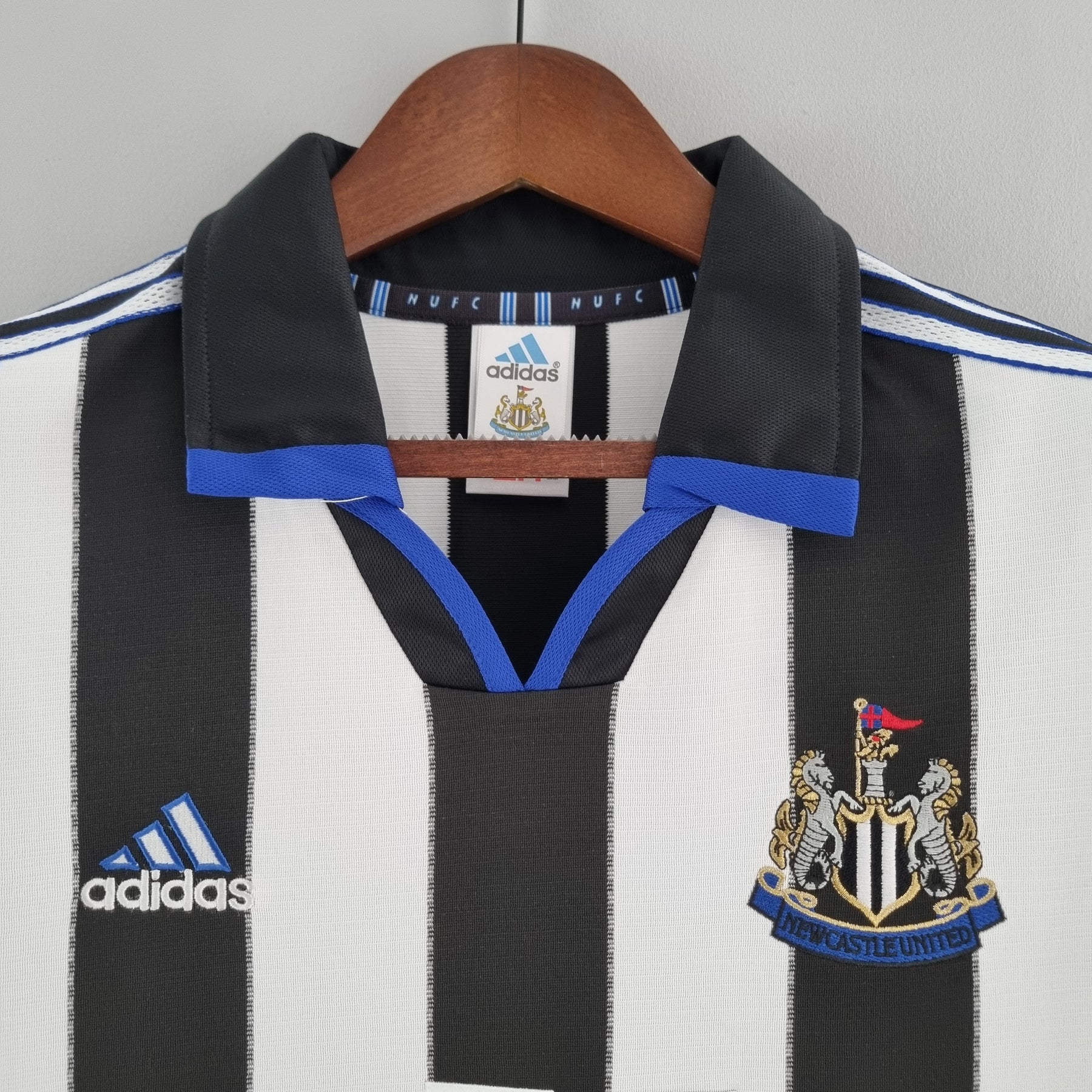 Camisa Retrô Newcastle Home 2000/01