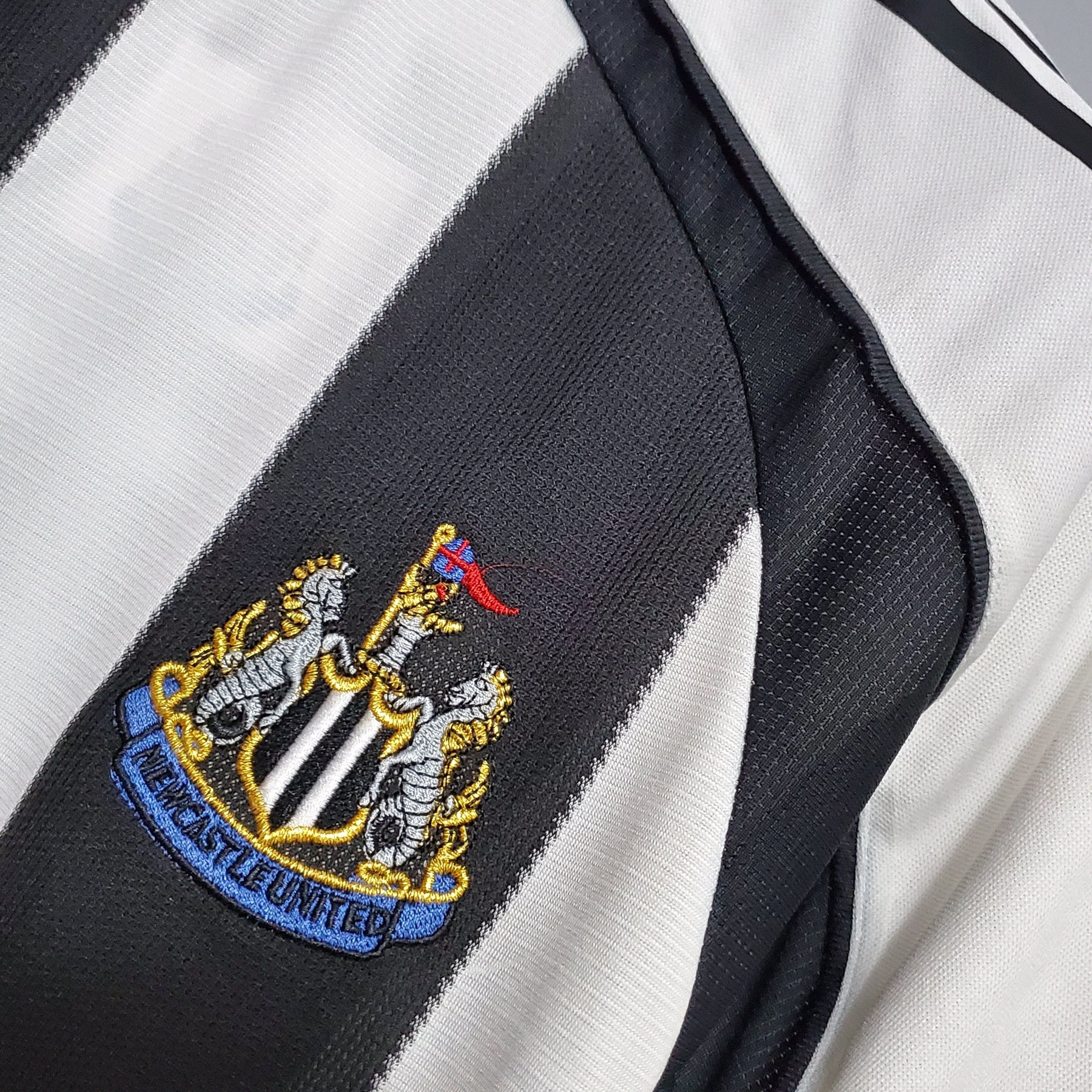 Camisa Retrô Newcastle Home 2005/06