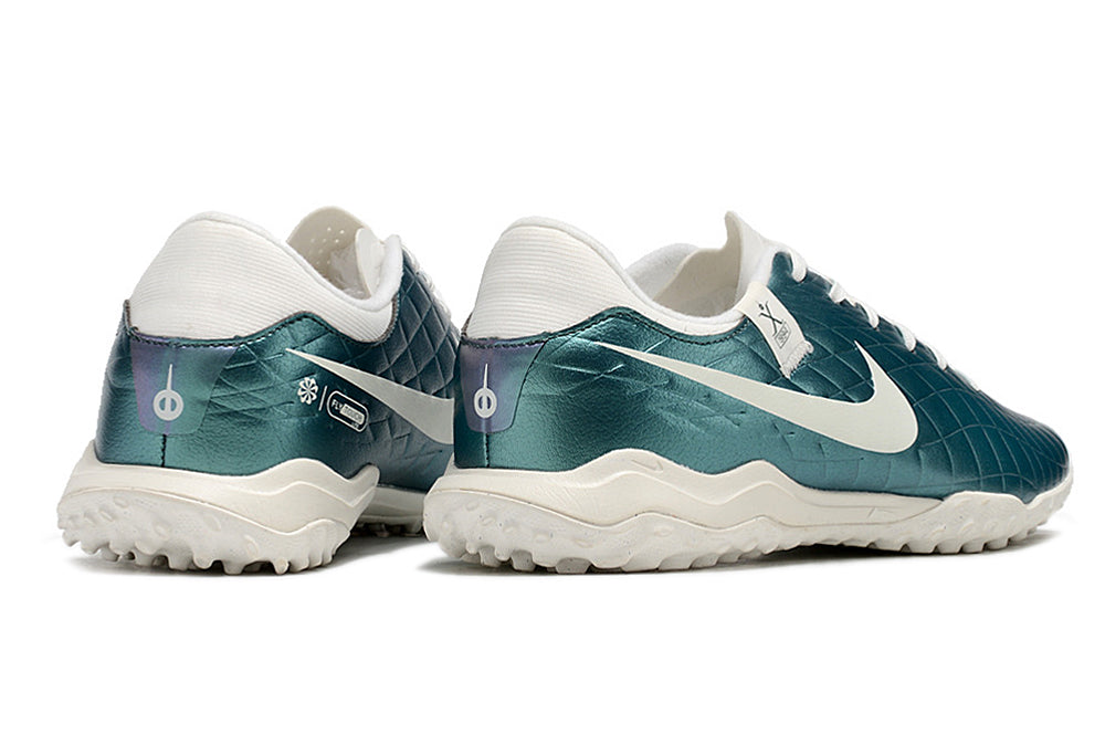 Chuteira Nike Tiempo Legend 10 TF