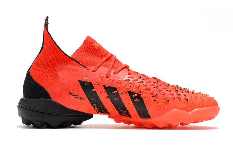 Chuteira Adidas Predator Freak 21 TF