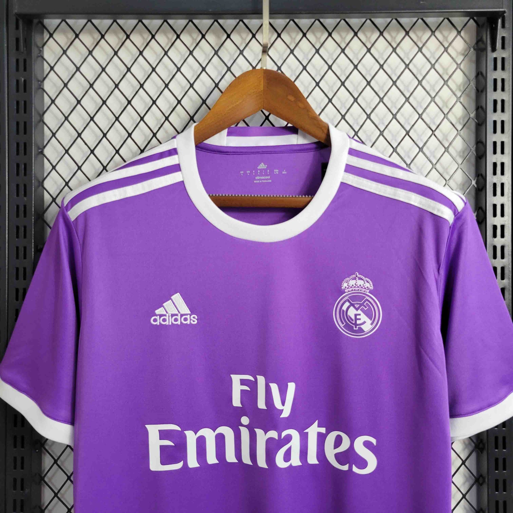 Camisa Real Madrid 17/18 Roxa - Versão Retrô