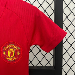KIT INFANTIL RETRÔ MANCHESTER UNITED HOME 08/09