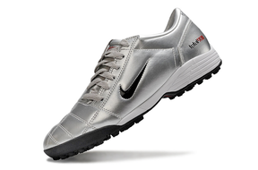 Chuteira Nike Total 90 TF