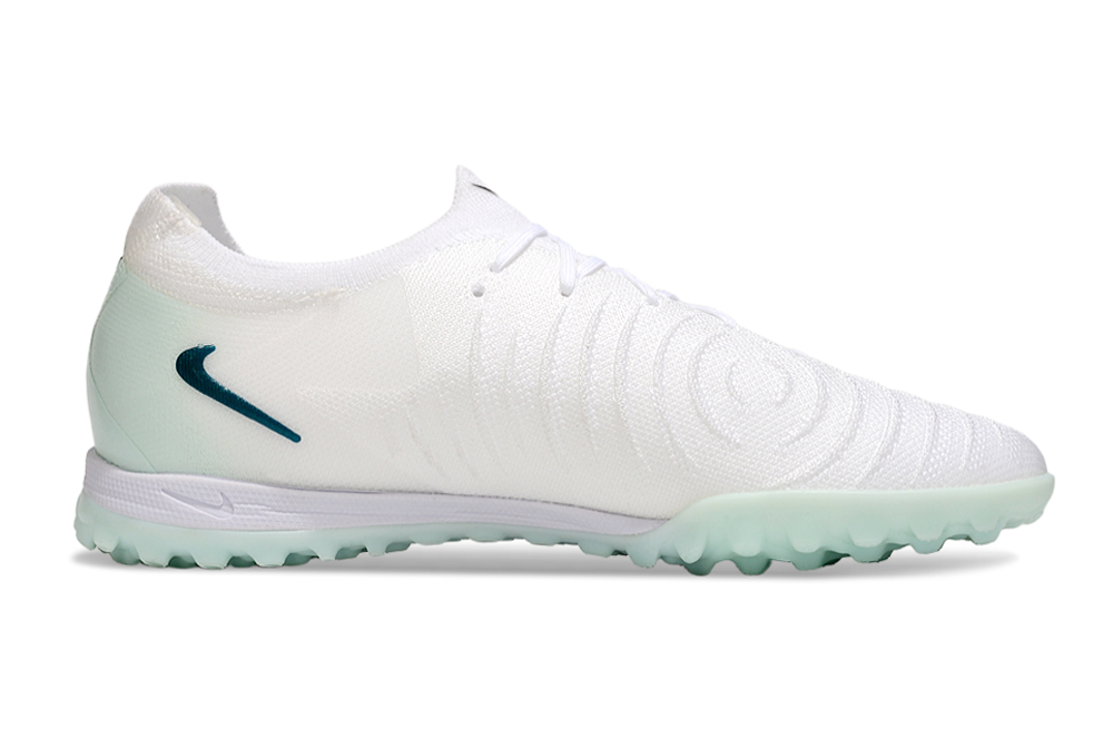 Chuteira Nike Phantom Luna GX2 TF