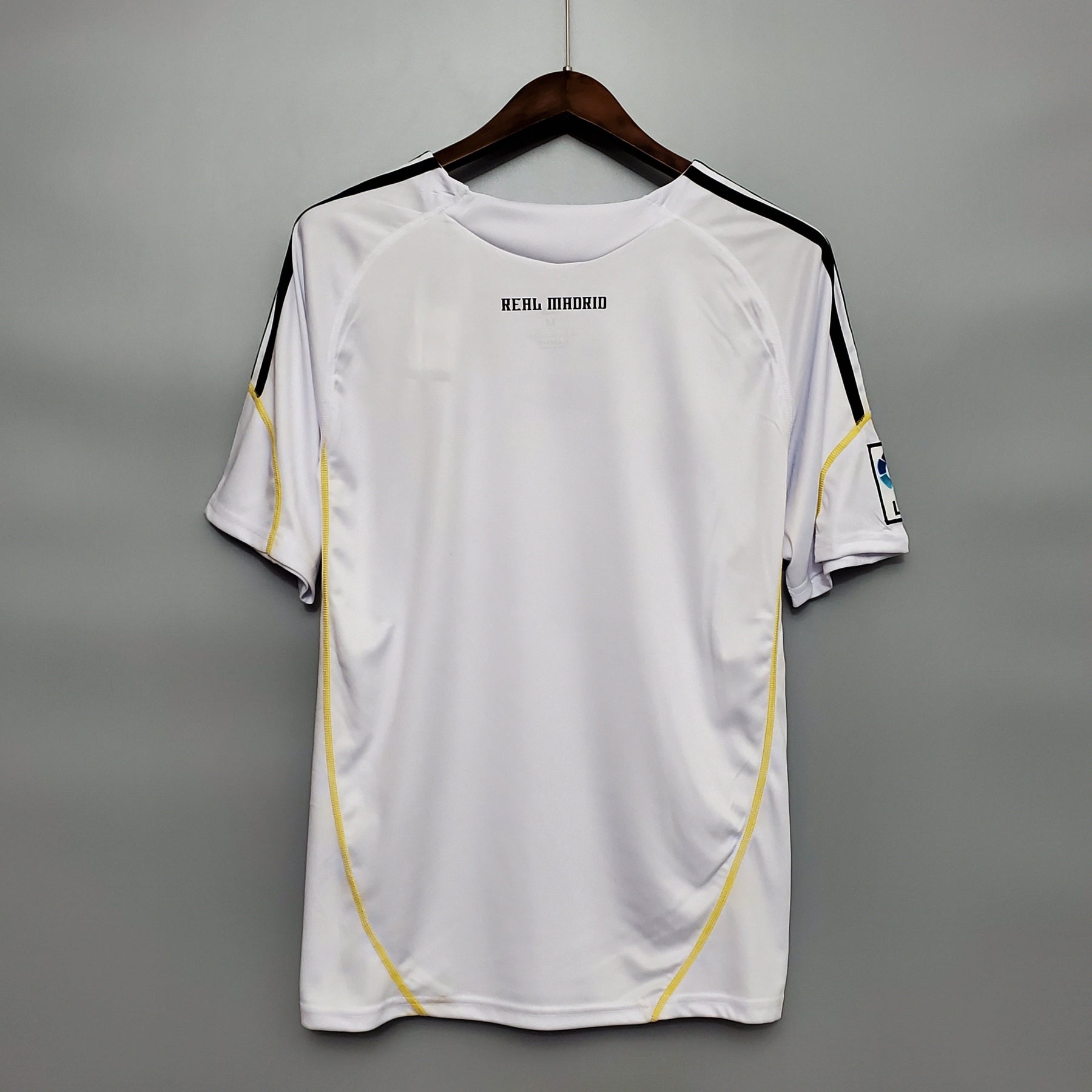 CAMISA RETRÔ REAL MADRID HOME 09/10