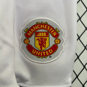 KIT INFANTIL RETRÔ MANCHESTER UNITED HOME 08/09