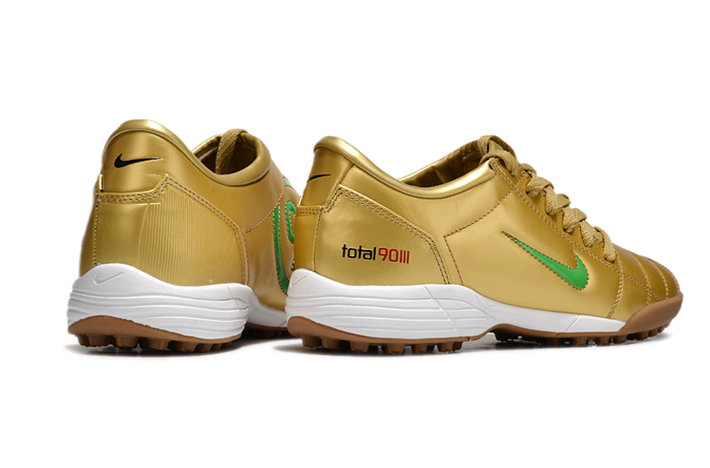 Chuteira Nike Total 90 TF