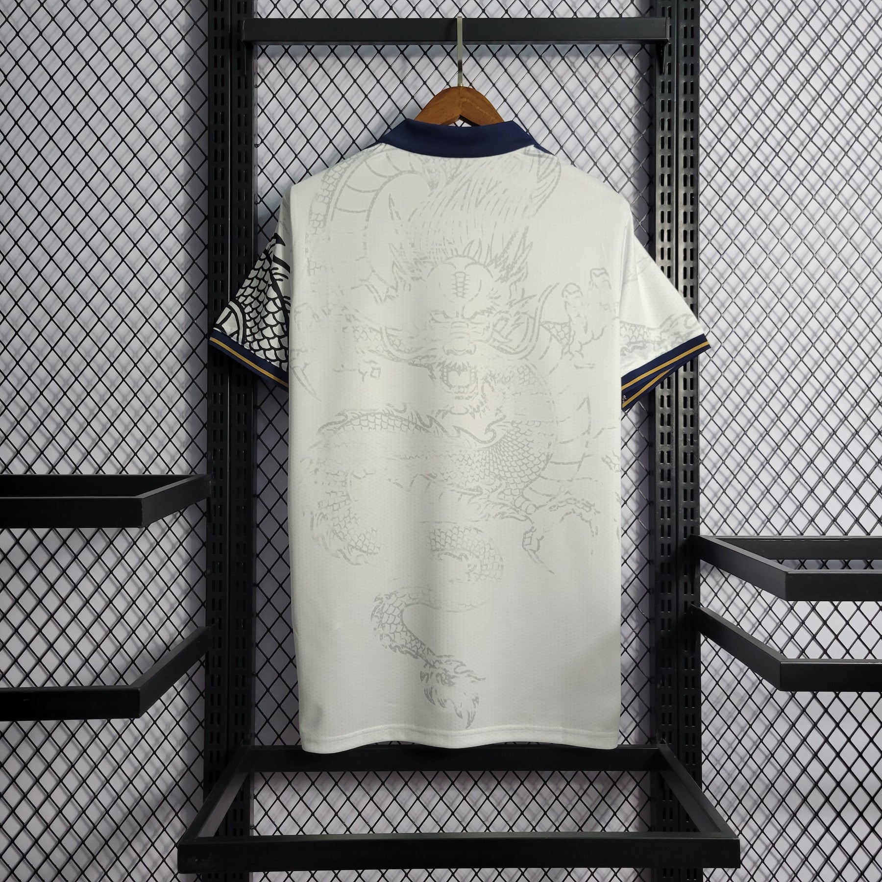 Camisa Real Madrid Edição Especial Dragão Chinês 22/23 - Versão Torcedor