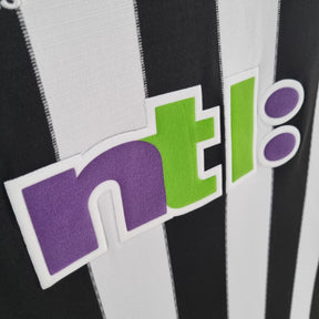 Camisa Retrô Newcastle Home 2000/01