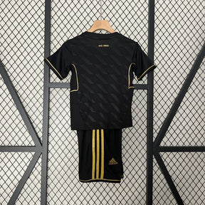 KIT INFANTIL RETRÔ REAL MADRID AWAY 11/12