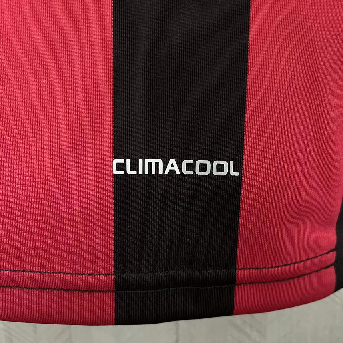 CAMISA RETRÔ MILAN HOME MANGA LONGA 09/10
