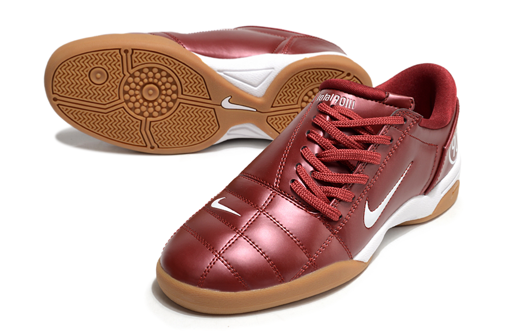 Chuteira Nike Total 90 IC