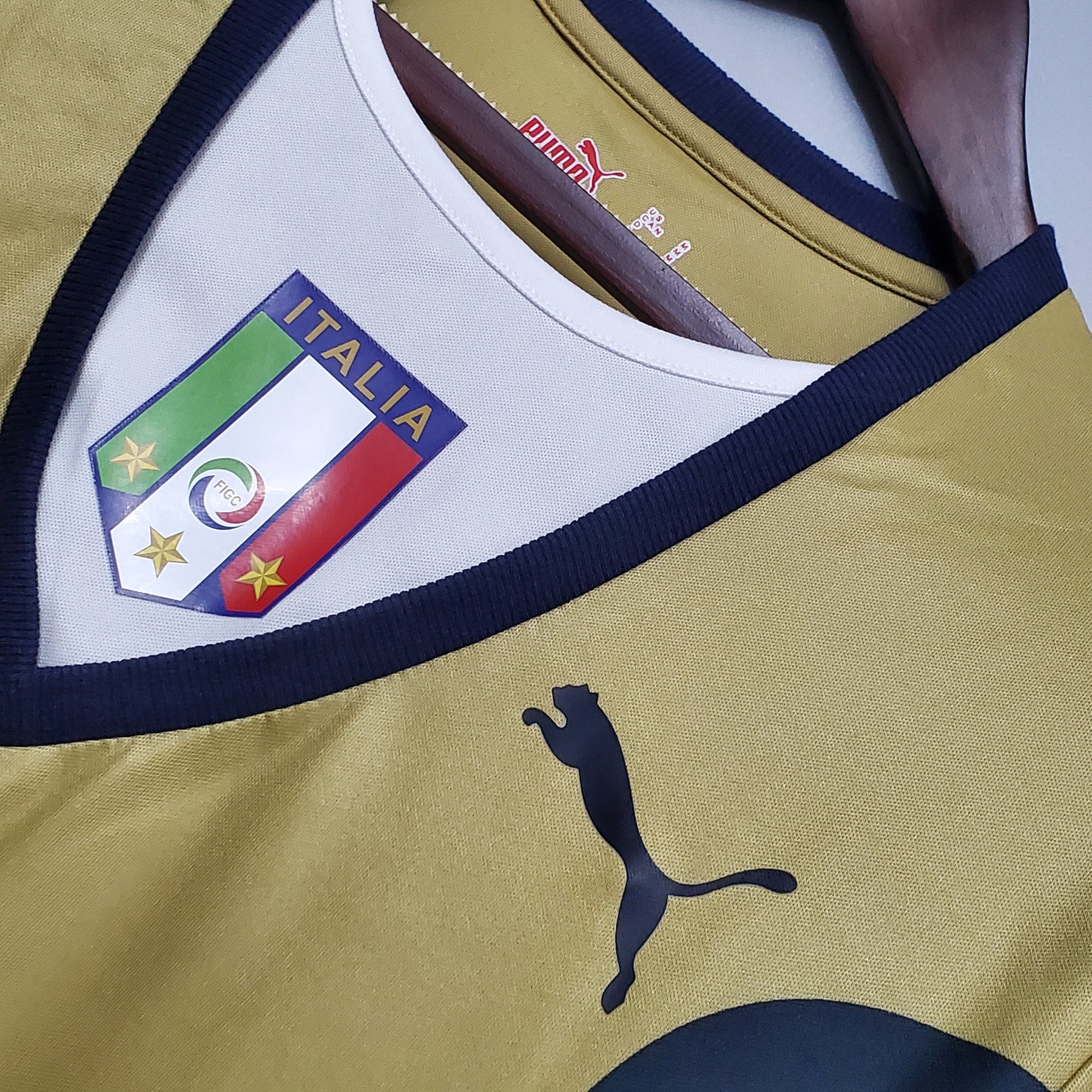 CAMISA RETRÔ ITÁLIA GOLD 2006
