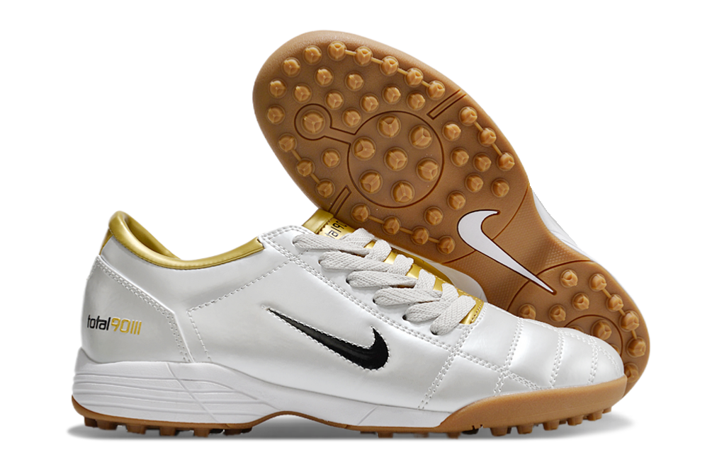 Chuteira Nike Total 90 TF