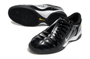 Chuteira Nike Total 90 IC