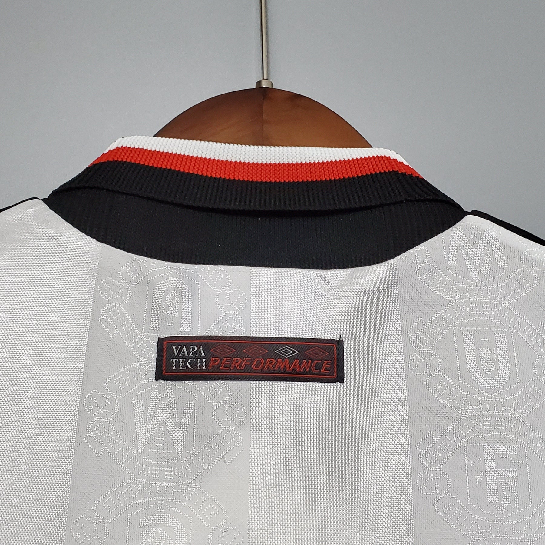 CAMISA RETRÔ MANCHESTER UNITED AWAY 97/98