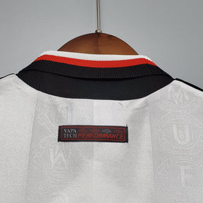 CAMISA RETRÔ MANCHESTER UNITED AWAY 97/98