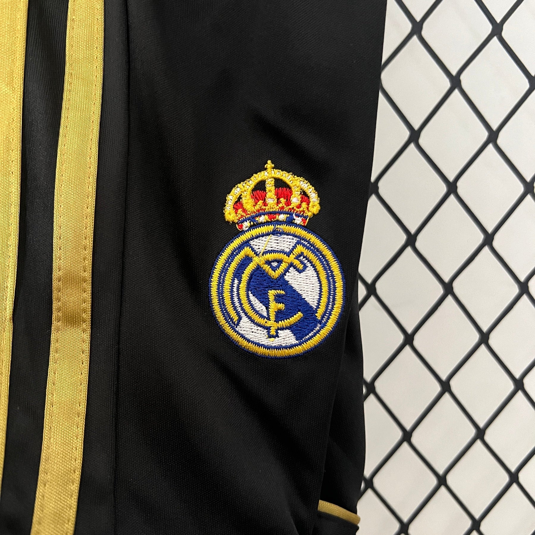 KIT INFANTIL RETRÔ REAL MADRID AWAY 11/12