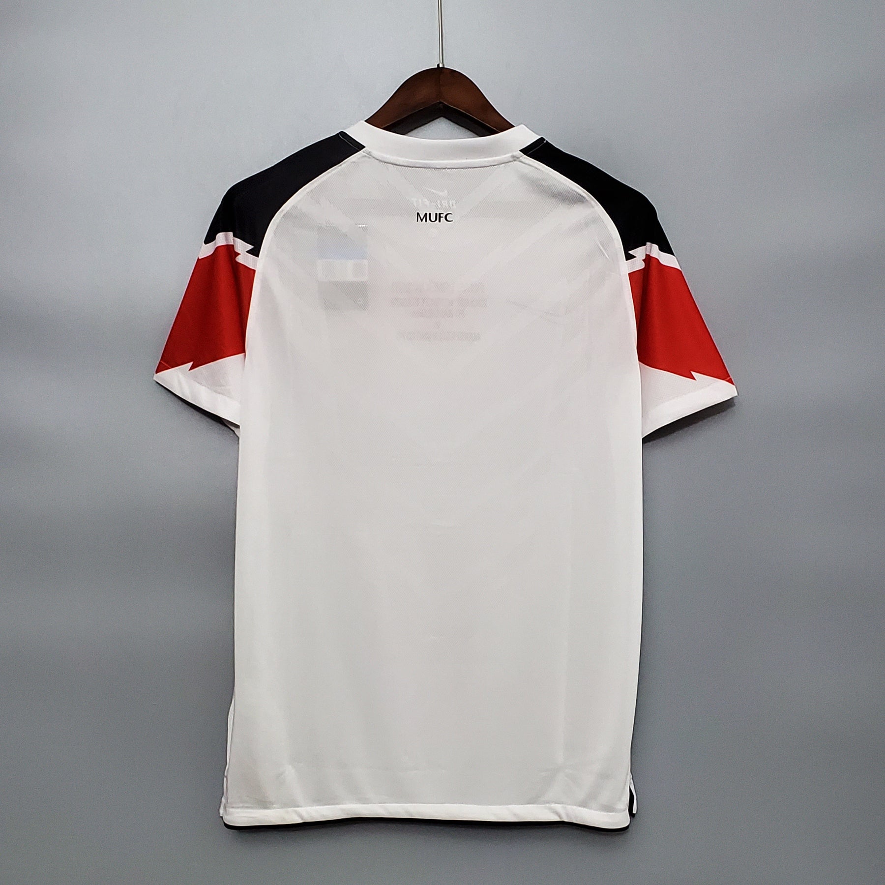 CAMISA RETRÔ MANCHESTER UNITED AWAY 10/11
