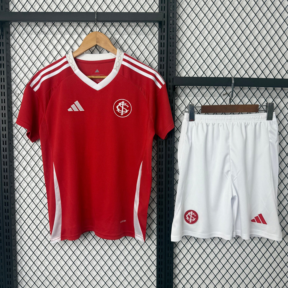 Kit Infantil Internacional Titular 25/26 - Lançamento