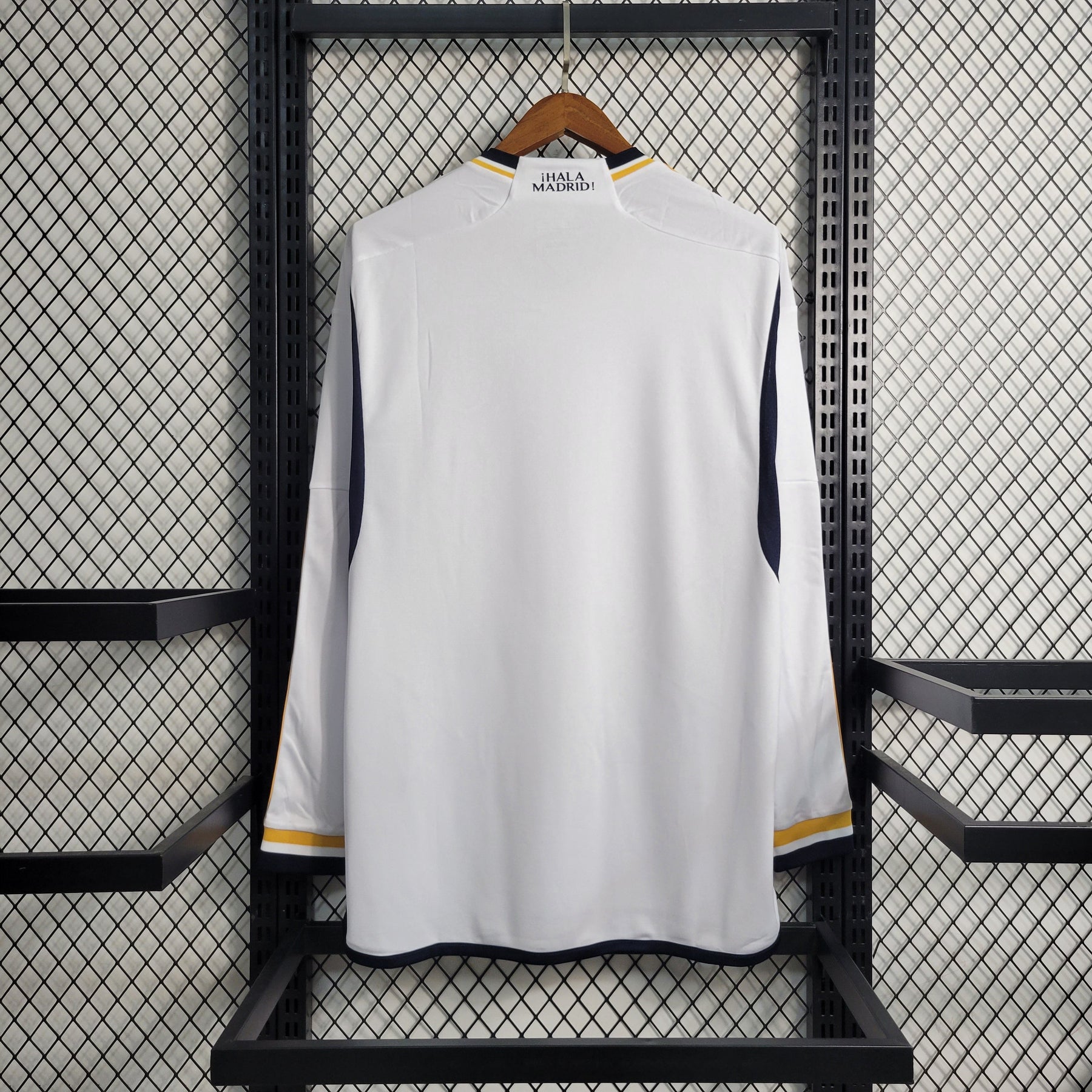 Camisa Real Madrid Home Manga comprida 23/24 - Adidas Torcedor Masculina - Torcedor