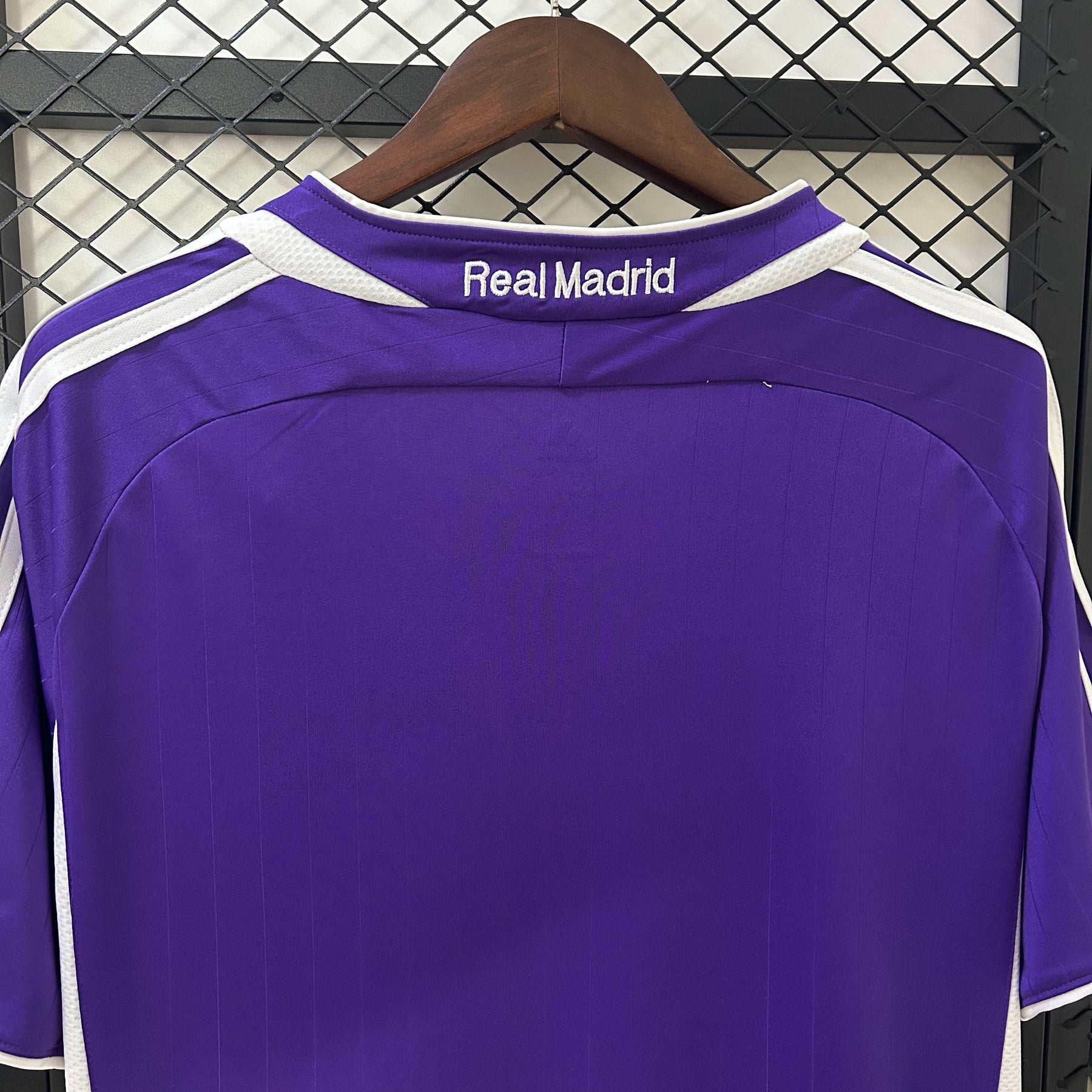 CAMISA RETRÔ REAL MADRID THIRD 06/07