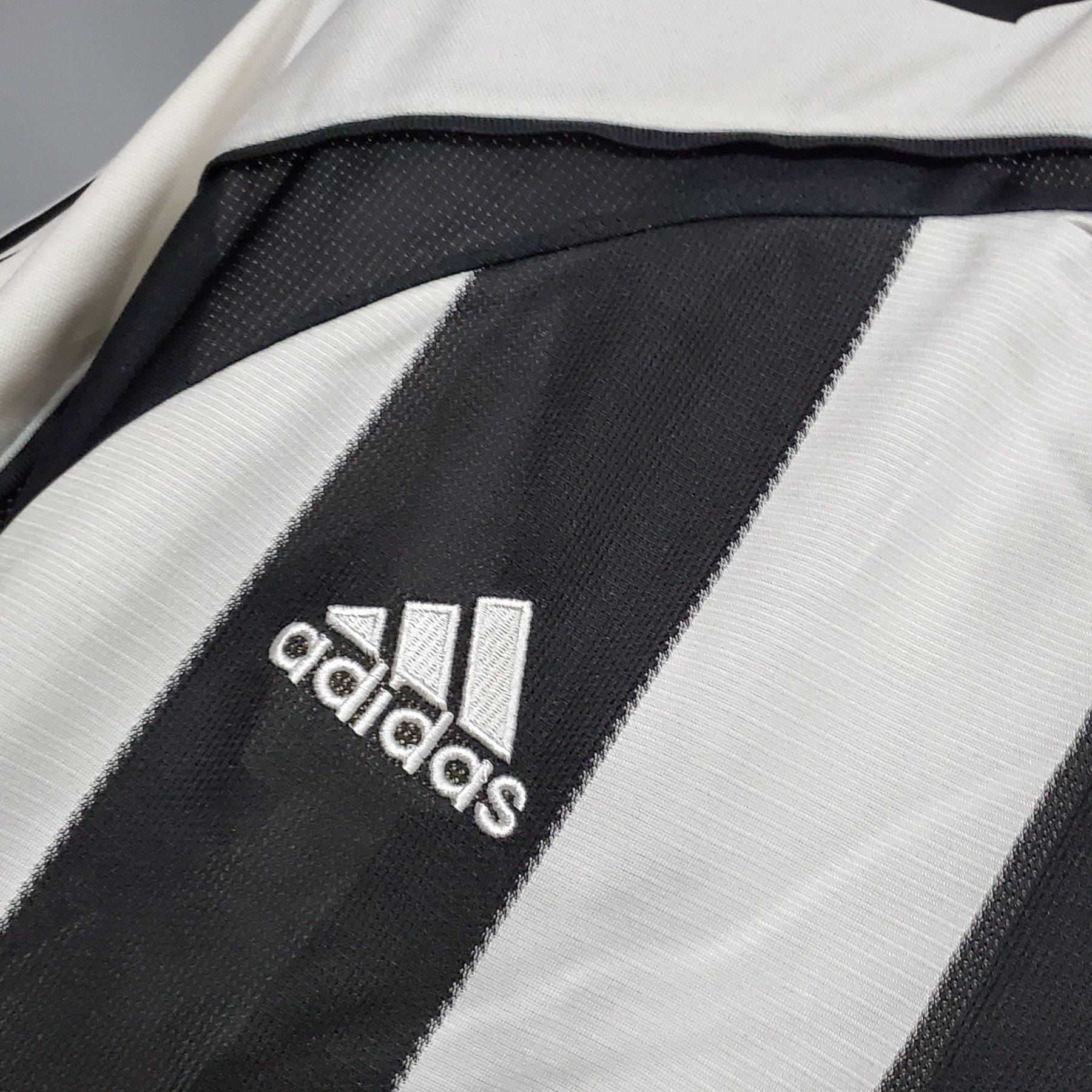 Camisa Retrô Newcastle Home 2005/06