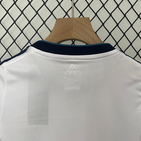 KIT INFANTIL RETRÔ REAL MADRID HOME 12/13