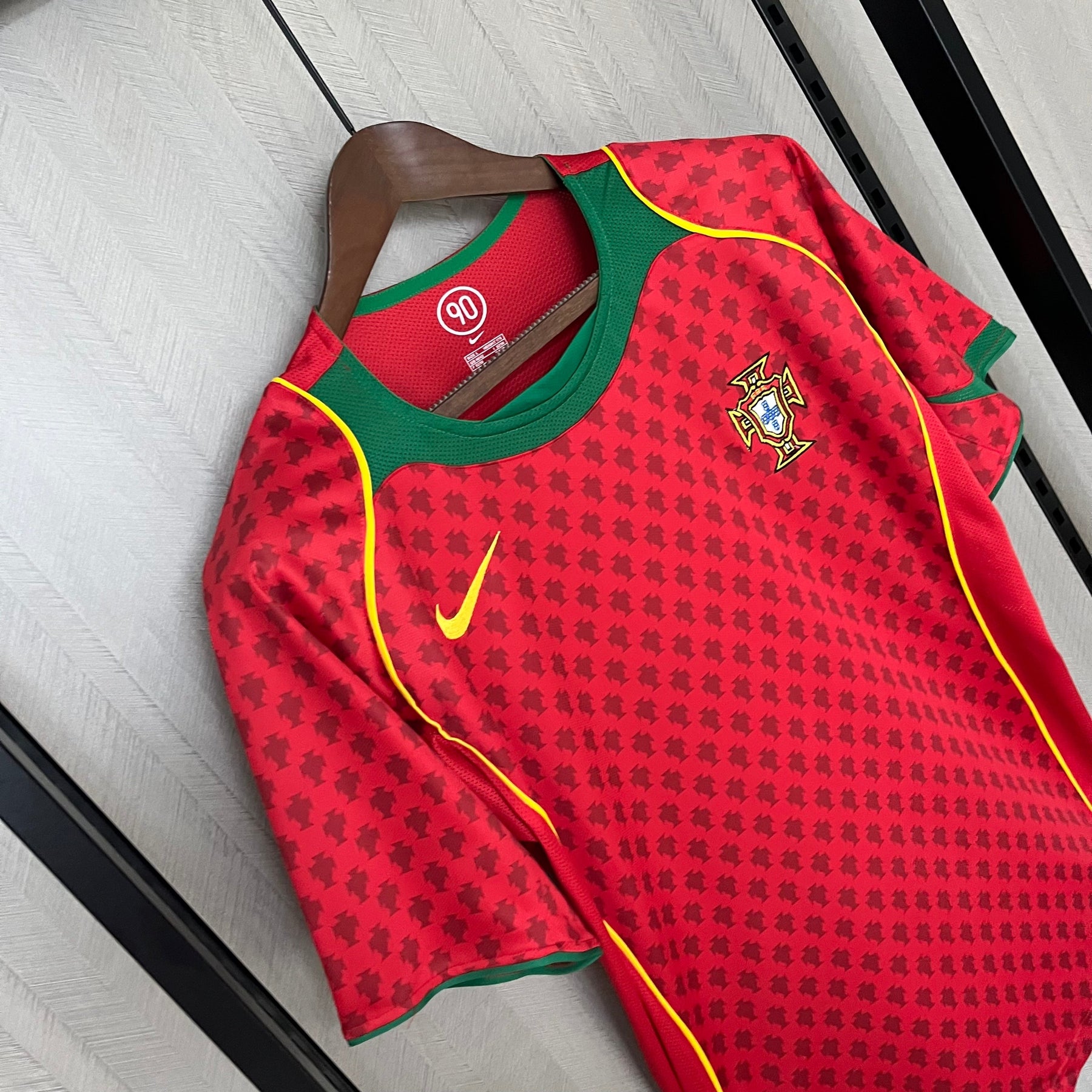 Camisa Retrô Portugal I 2004
