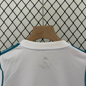 KIT INFANTIL RETRÔ REAL MADRID HOME 17/18
