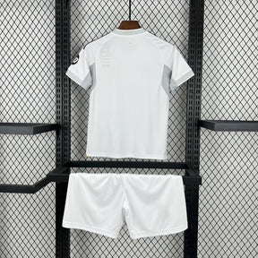 Kit Infantil Real Madrid Home 25/26